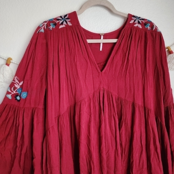 Free People Te Amo Berry Red Embroidered Flowy Mini Boho Dress Whimsical Peasant - Picture 5 of 13